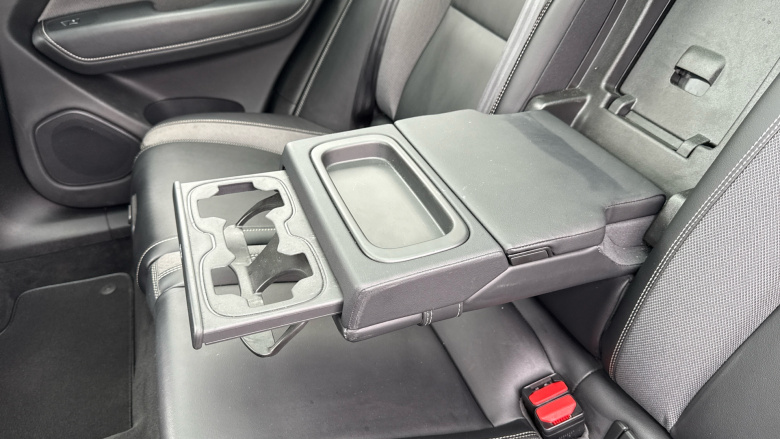 Volvo Xc60 2.0 B5P R DESIGN 5dr AWD Geartronic Petrol Estate